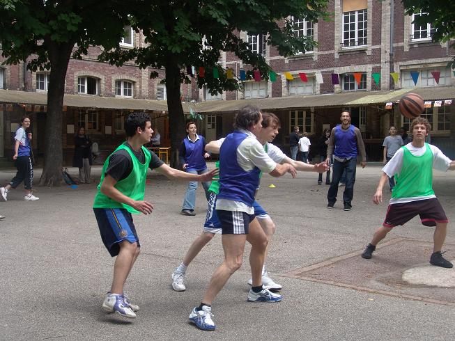 Match de basket profs-élèves